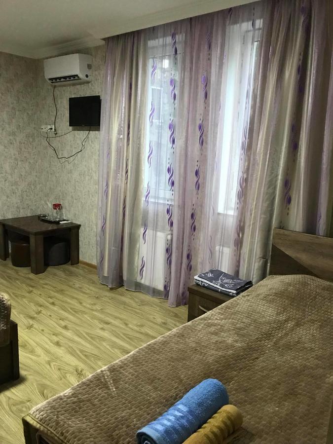 Hotel Imereti Chiatura Bagian luar foto